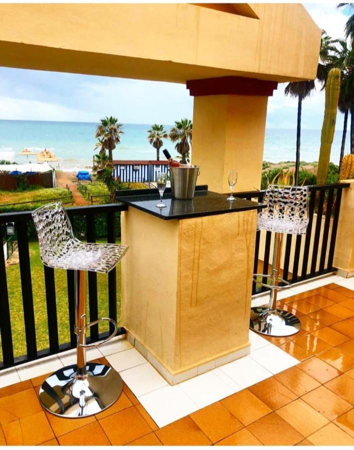 Beachfront Apartment - Sea Views - Marbella Ngoại thất bức ảnh