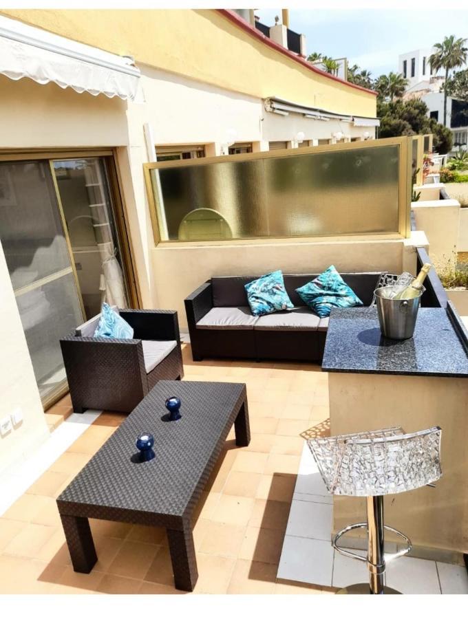 Beachfront Apartment - Sea Views - Marbella Ngoại thất bức ảnh