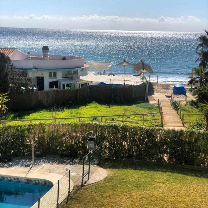 Beachfront Apartment - Sea Views - Marbella Ngoại thất bức ảnh
