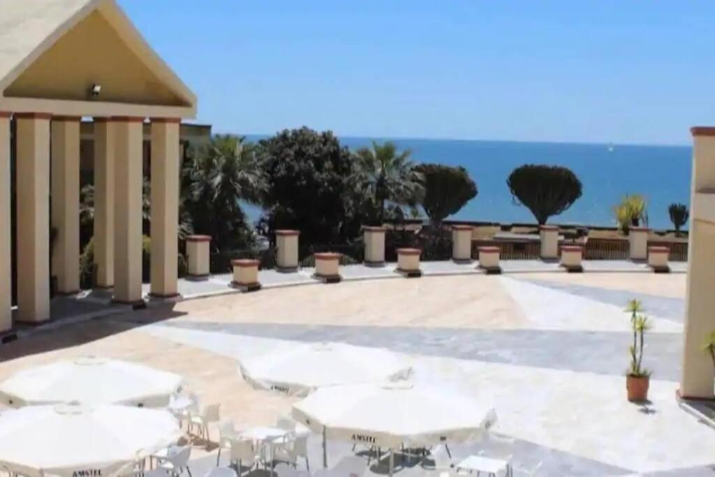 Beachfront Apartment - Sea Views - Marbella Ngoại thất bức ảnh
