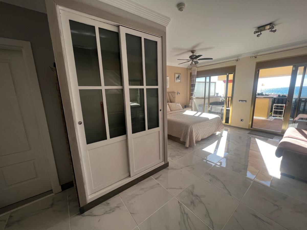 Beachfront Apartment - Sea Views - Marbella Ngoại thất bức ảnh